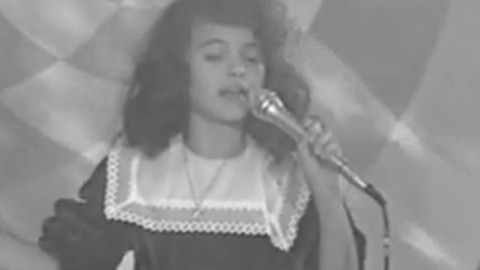 ЕКСКЛУЗИВНО! Виж как невръстната Мария завладява сцената (УНИКАЛНИ СНИМКИ/ВИДЕО)