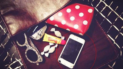Дъщерята на Мадона се излага с напукан IPOD (снимки)