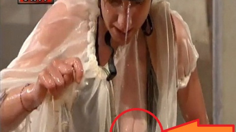 И на Велислава прелестите се видяха в ефир! (СНИМКИ/ВИДЕО)