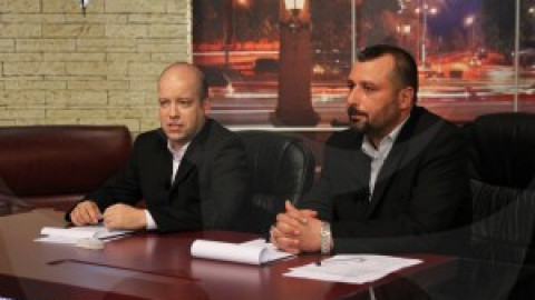 Ето къде ще гледаме Иво Сиромахов и Филип Станев!