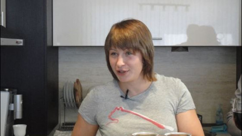 Станка Златева не иска скъп дом, спестява за стари години