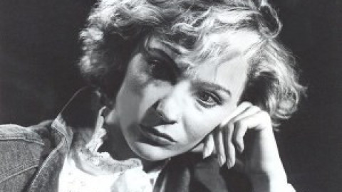 Ваня Цветкова в снимки - българската роза, превърнала се в желязна лейди