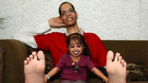 Най-ниската жена в света превзема Холивуд