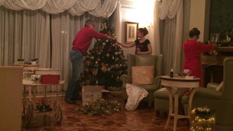 Вижте коледната приказка на Илияна Раева и Наско Сираков!