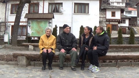 Крах в Женени от пръв поглед: Антония разби Наско, Георги награби учебник