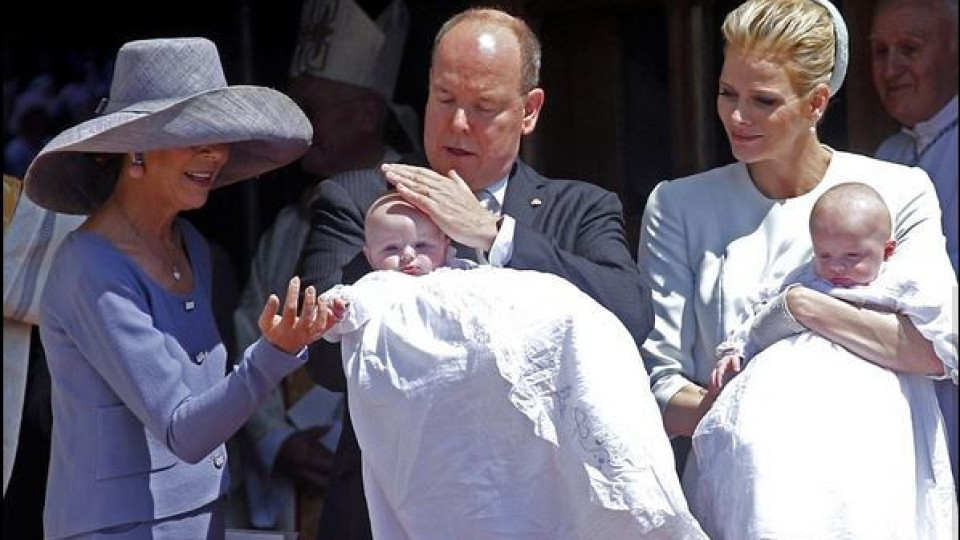 Принц Албер и Шарлийн Монакска кръстиха кралските бебета (Много снимки)