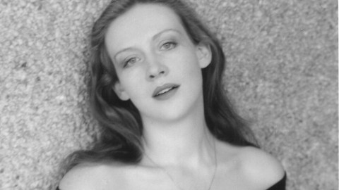 Юлия Ауг от "Екатерина": Играех императрица, а детето ми просеше милостиня в московското метро