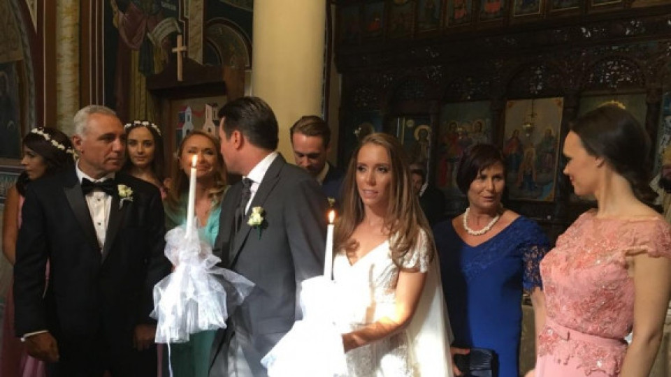 Христина Стоичкова лее сълзи на сватбата си! (Какво я разплака?)