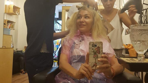 Гала се пусна без грим преди старта на "На кафе" (Уникално фото)