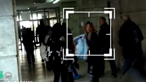 Емилия цъфти след раждането на Мира (Първи снимки с бебето)