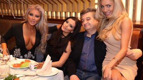 Андреа с бляскаво парти за ЧРД, но без Кубрат! (Кой звезди уважиха празника й?)
