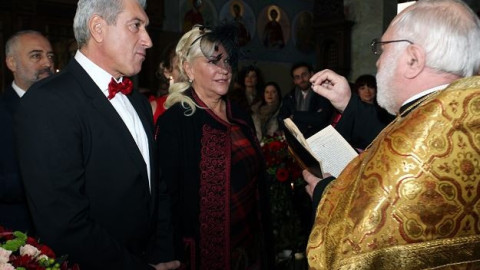 Лора Видинлиева подари на съпруга си замък! (Подробности за брачния им съюз)