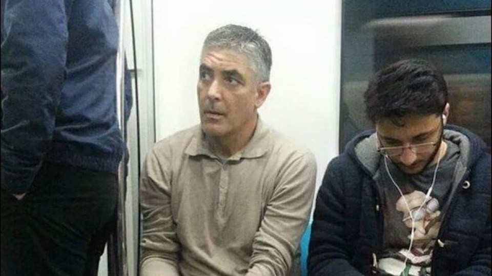 Морган Фрийман стана уличен продавач, Джордж Клуни пътува с травмай в Турция (Уникални снимки)