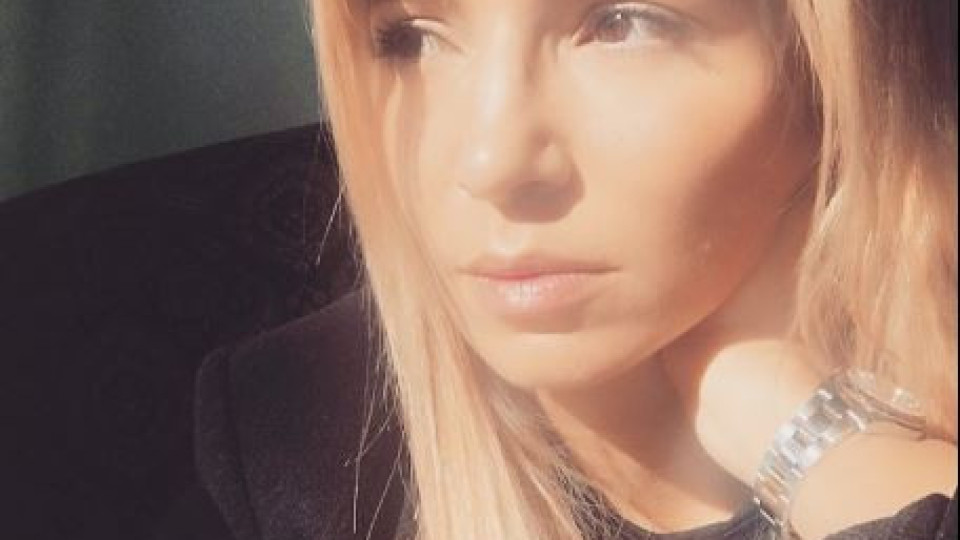 Ирина Тенчева се скри вдън земя, гръм удари любовта им с Иван (От какво я хвана срам?)