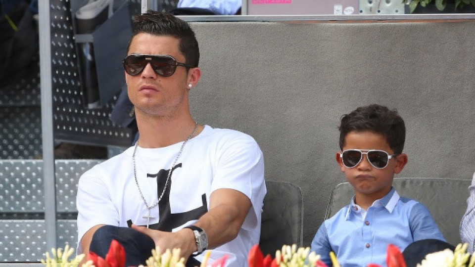 Кристиано Роналдо дава 12 милиона евро за второ дете? (Колко му струваше Кристиано-младши)