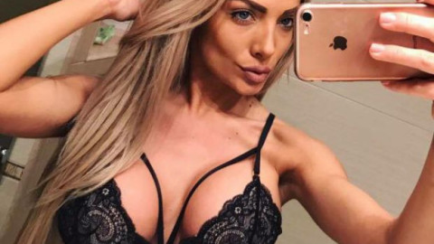 Кротка, а? Златка Райкова изпоти Фейсбук (Ето какво не скри от погледа на мераклиите+горещо фото)