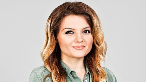 Петя Дикова забърса съмнителен поет