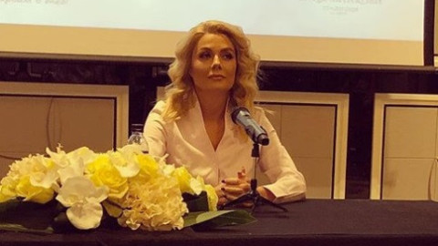 Циганско проклятие тегне над Венета Райкова! Врачка я орисала да е сама (Виж какво каза още за проблемите с Тишо)