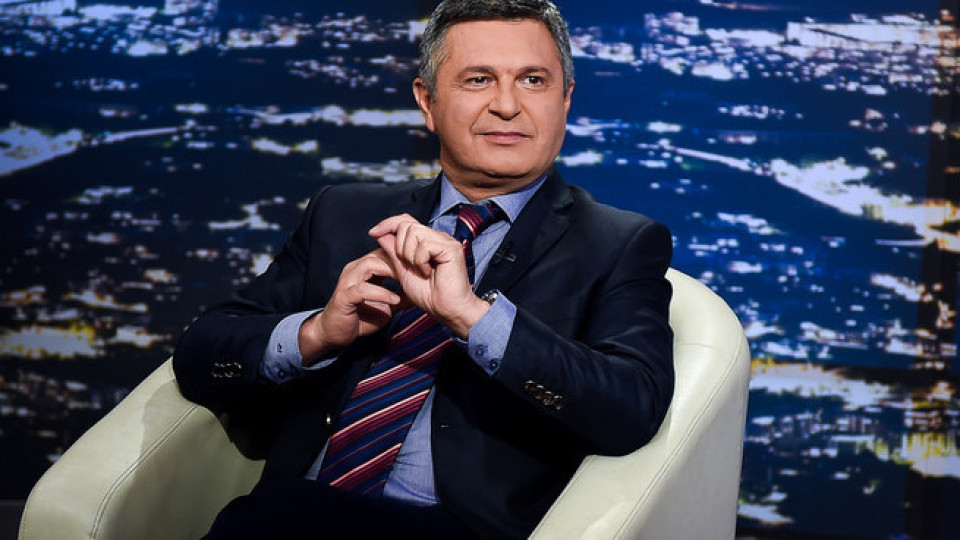 Ха, така: Милен Цветков смени Ивета с пищна блондинка! (Виж я)