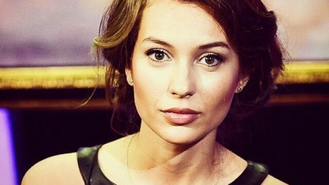 Никол Станкулова си връща перфектната фигура