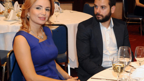Иван Христов и  Ирина продават семейната си кола? (Свършиха ли им парите-виж тук)