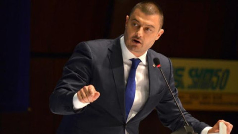 Николай Бареков: След краха на ГЕРБ делата за грабежите им ще траят десетилетия!(Виж още)