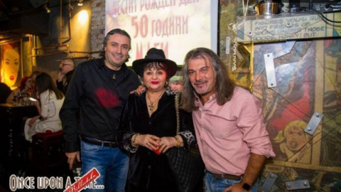 Бомба: Майката на Маги Халваджиян с 12 000 евро пенсия!(Подробности)