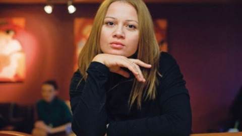 Бившата на Деян Донков отново е сингъл! (Анастасия Ингилизова се оказа двойна баджаначка с...)