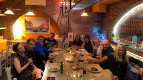 Ето кой топли леглото на шеф Манчев!(Първи снимки на любовницата му)