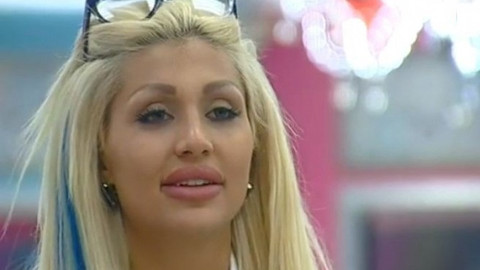 Джулиана Гани получи удар под кръста: Висшистка, а чете само за парцалки!