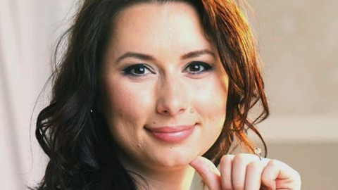 Наталия Кобилкина: Жената да е като разгонена мечка, ако иска внимание!(Още пикантни съвети)