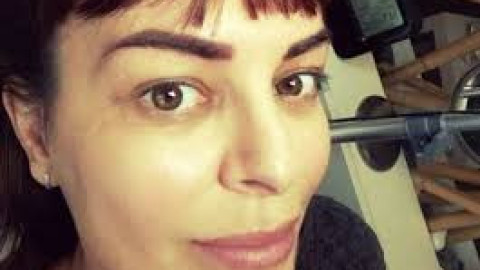 Мариана Векилска си дойде от Брюксел за разкрасяване