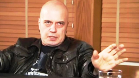 Слави Трифонов бесен: На негов гръб въртят незаконни далавери!