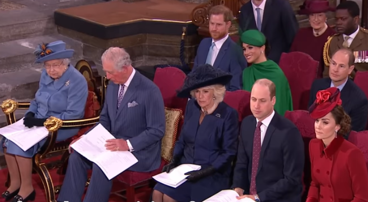 Кейт Мидълтън или принц Хари - кой ще замести кралицата? сн. YouTube