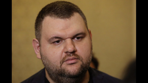 Делян Пеевски даде 700 000 лв. на Пазарджик и спаси Црънча!