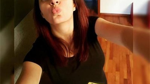 Ива Софиянска вилнее по кръчмите!(Не я стряска драмата със свекър й)