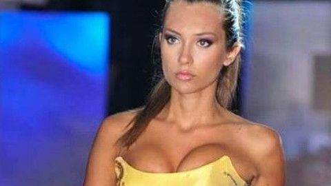 Никол Станкулова наду балкона