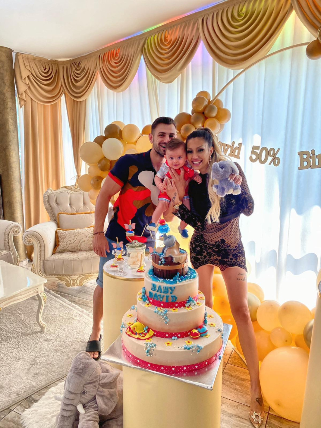 Бебето на Джулиана Гани с първо парти