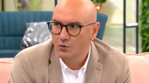 Емо Чолаков едва свързва двата края (Вижте повече)