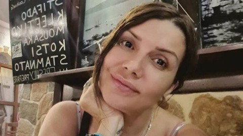 И Кали спира да пее?