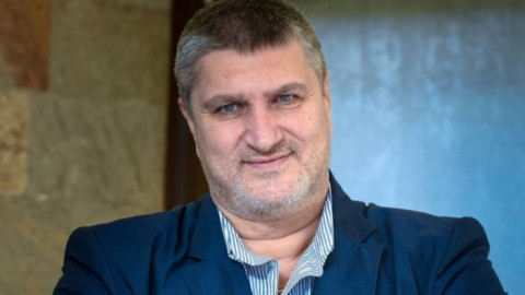 COVID-19 не стресна Любо Ганев: Гигантът хапва за двама!