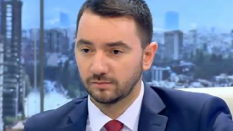 Задмина и монасите: Антон Хекимян заживя като аскет!