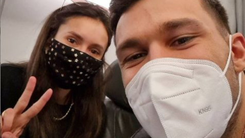Не издържа: Нина Добрев се върна у нас за празниците!