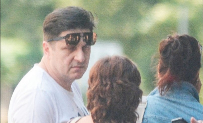 Асен Блатечки се запусна, Диляна Попова се опитва да го вкара в правия път