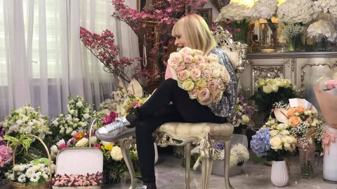 Лили Иванова цака почитатели с билети по 200 лева въпреки коронакризата (Вижте тук)