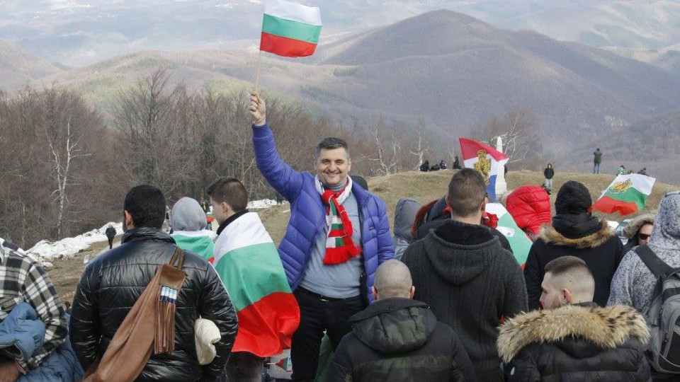 Кирил Добрев няма да се съобрази с властта и ще отиде на Шипка!