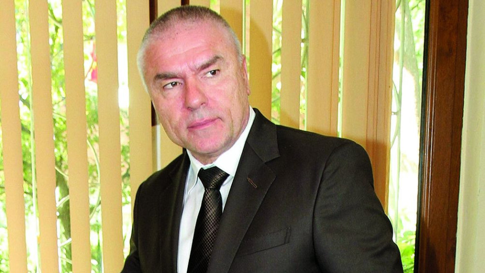 Марешки предлага пари на избирателите