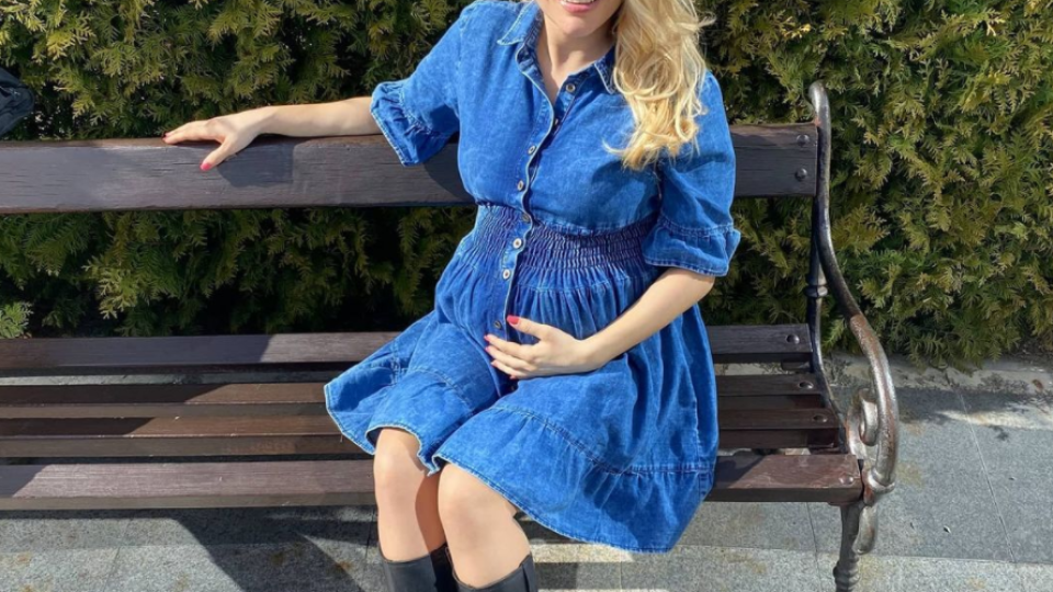 Ева Веселинова стана майка на близнаци (Снимка)