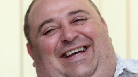 Любо Нейков лапа пари от 5 различни канала!(Виж колко прибира)