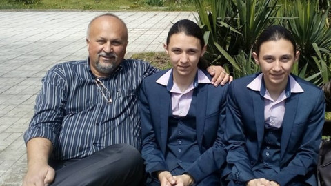 Нападнаха жестоко бащата на Хасан и Ибрахим!(Подробности)